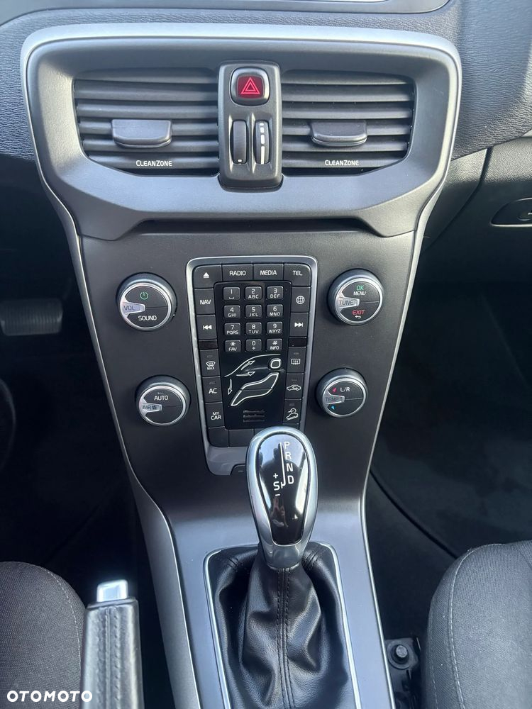 Volvo V40 Cross Country T4 AWD Drive-E Momentum - 19