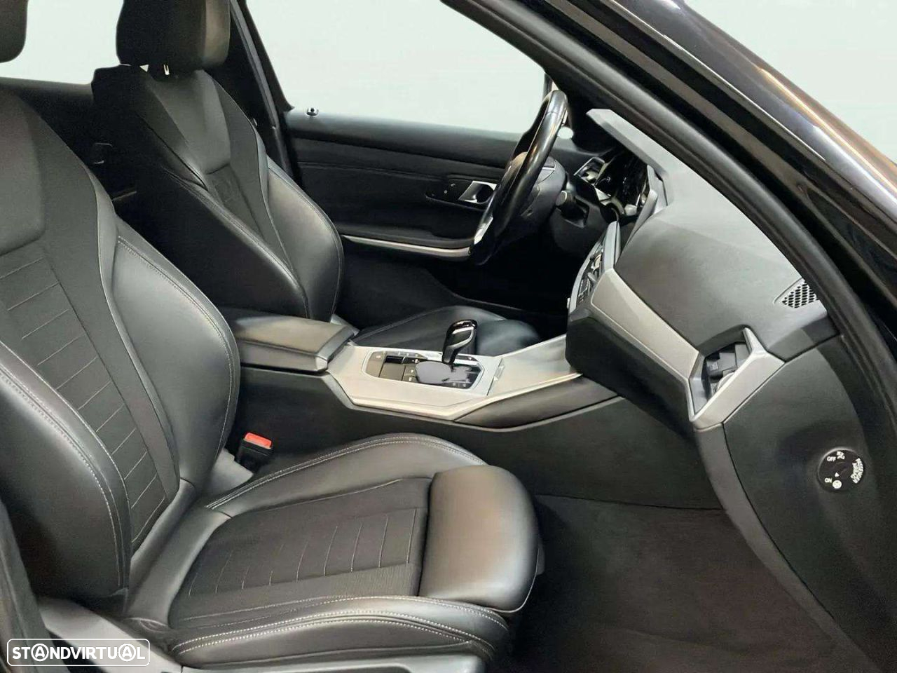 BMW 320 e Touring Corporate Edition Auto - 16