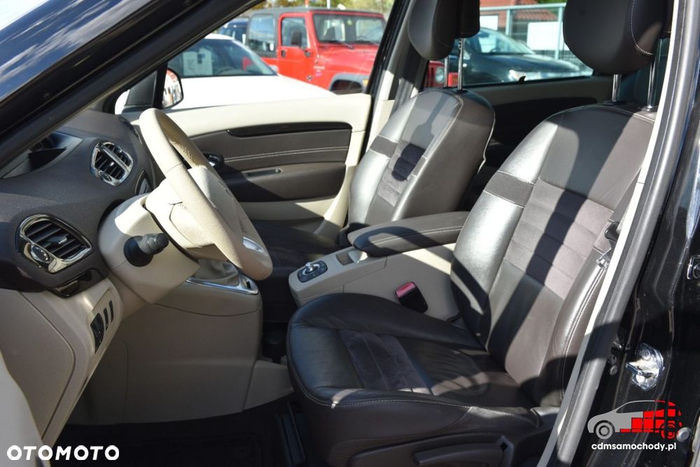 Renault Scenic - 13