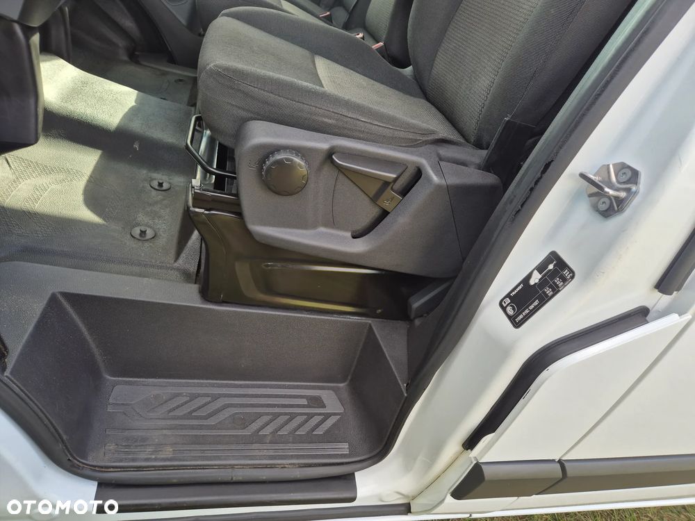 Ford Transit Custom - 28