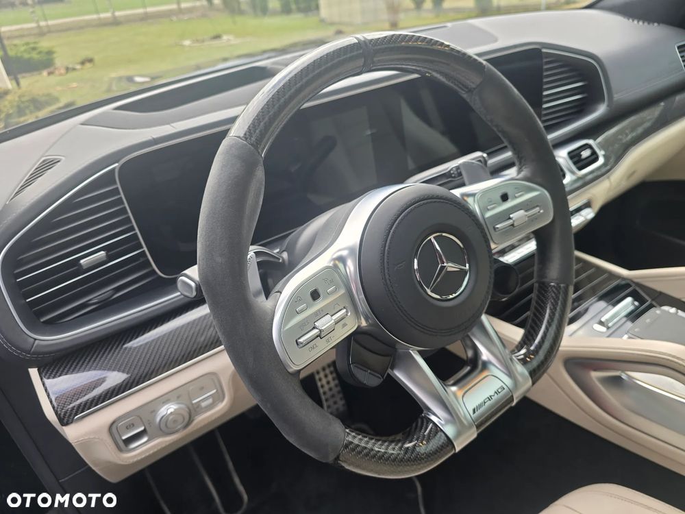 Mercedes-Benz GLS - 33
