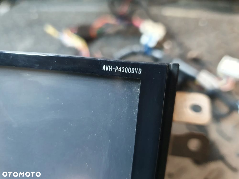 Radioodtwarzacz samochodowy Pioneer AVH-P4300DVD - 2