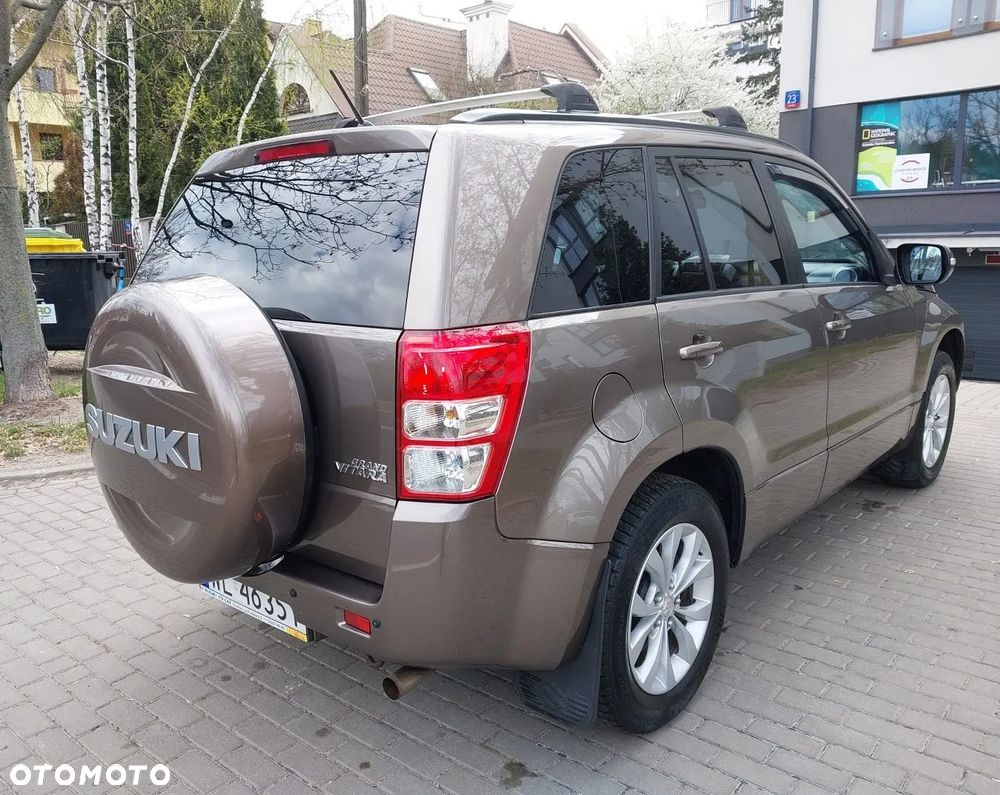 Suzuki Grand Vitara 2.4 Premium EU5 - 25