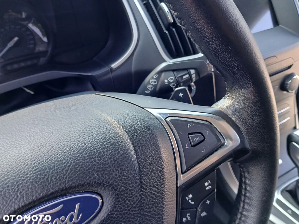 Ford Edge 2.0 EcoBlue Bi-Turbo 4x4 Titanium - 28