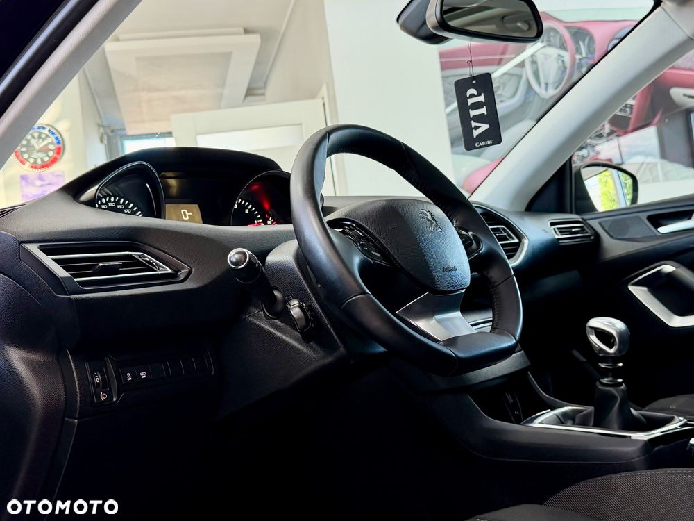 Peugeot 308 BlueHDi FAP 120 Stop&Start Style - 18
