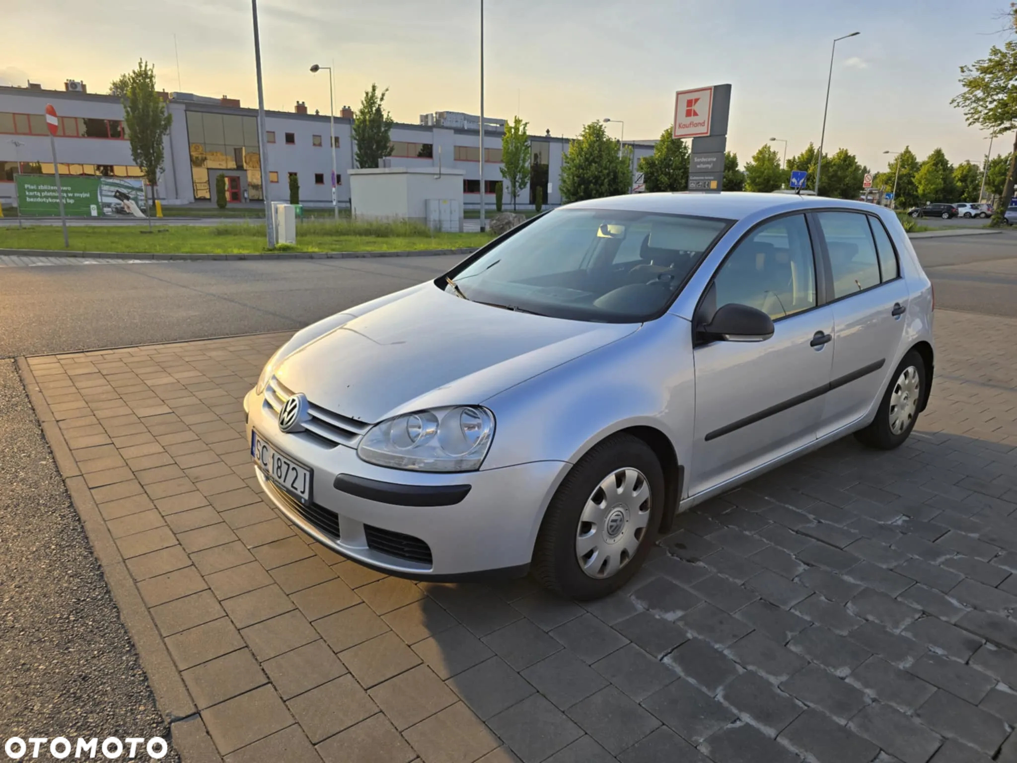 Volkswagen Golf V 1.9 TDI Trendline - 3