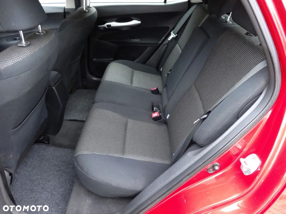 Toyota Auris 1.6 Premium MS - 21
