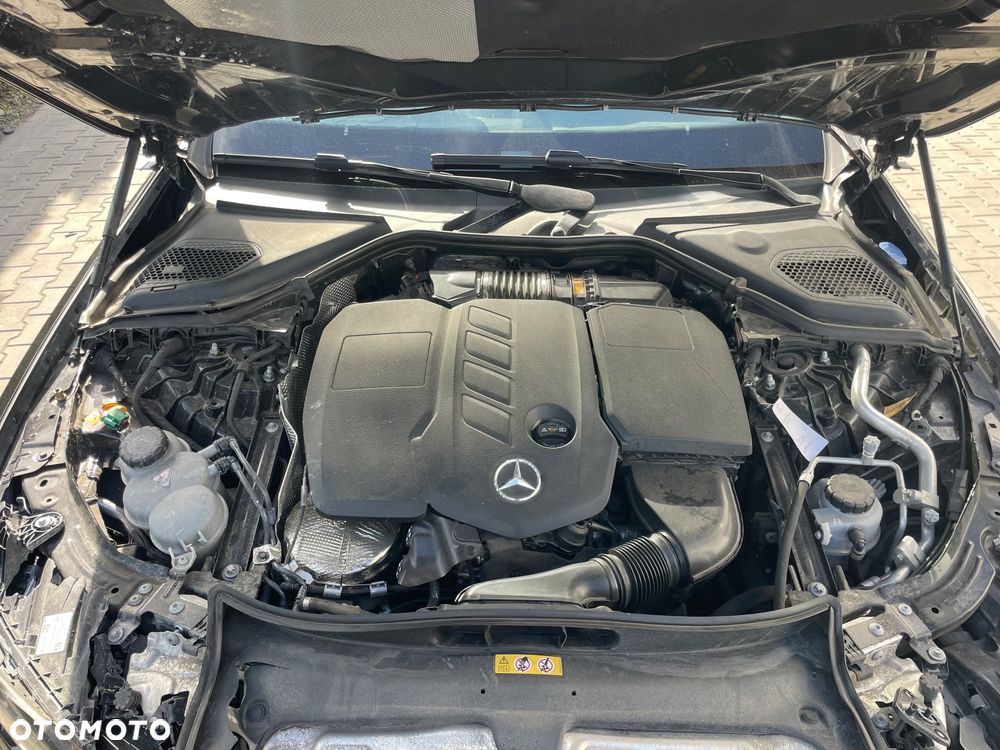 Mercedes-Benz Klasa E 300 4-Matic Avantgarde - 6