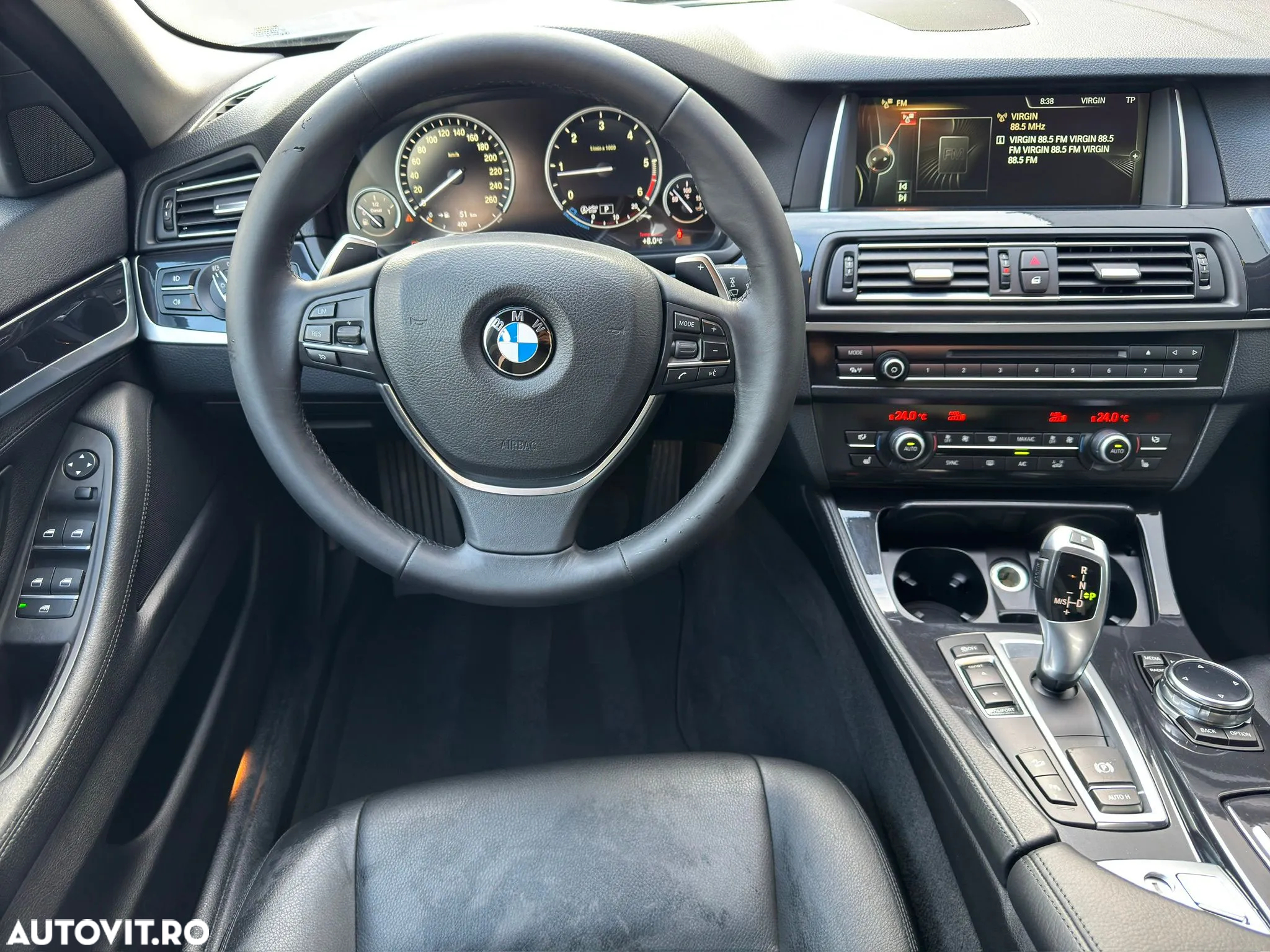 BMW Seria 5 520d xDrive - 9