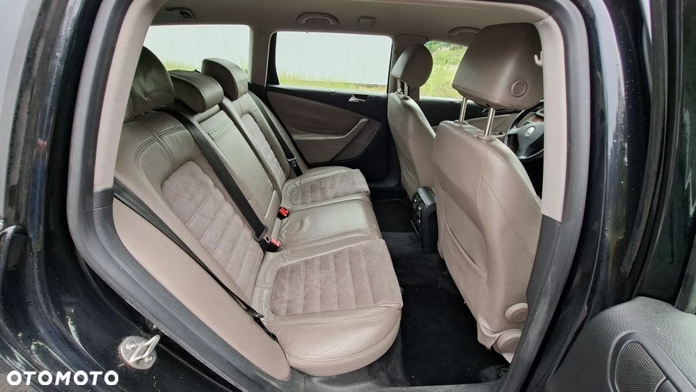 Volkswagen Passat 2.0 TDI Comfortline DSG - 12