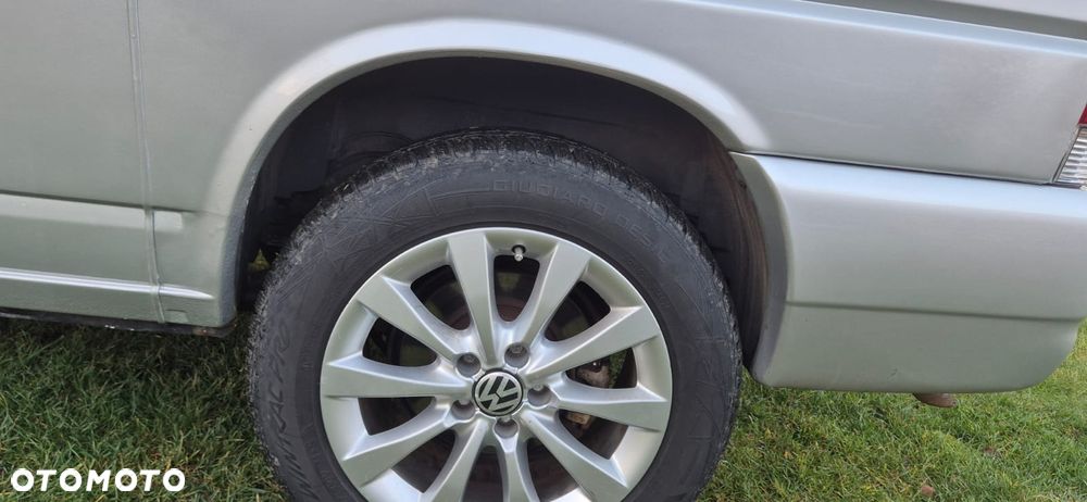 Volkswagen Multivan - 12