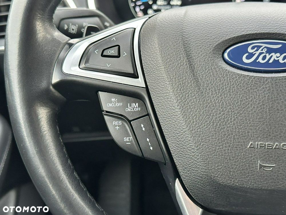 Ford S-Max 2.0 EcoBlue Titanium - 23