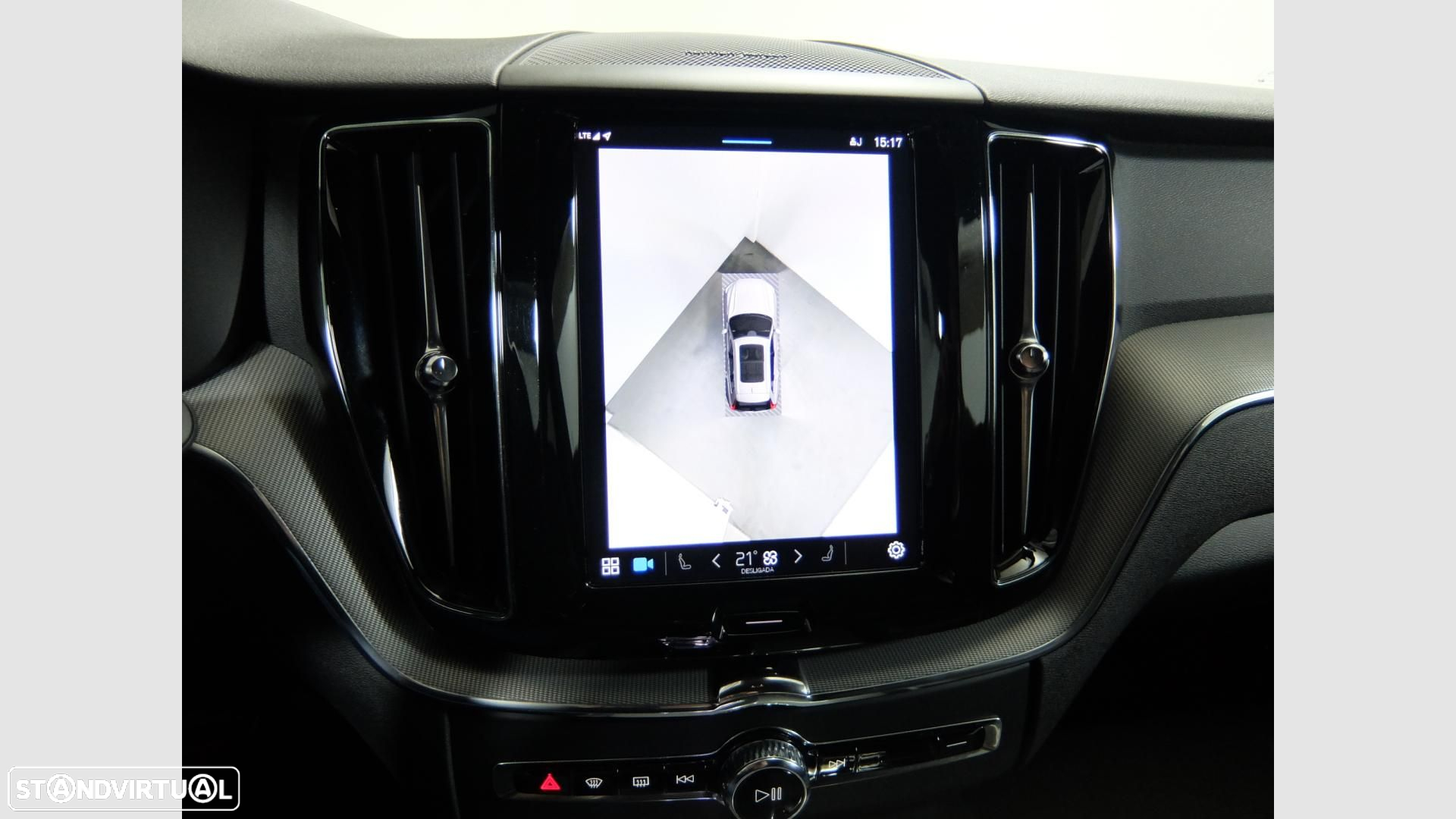 Volvo XC 60 2.0 T6 PHEV Black Edition AWD - 24