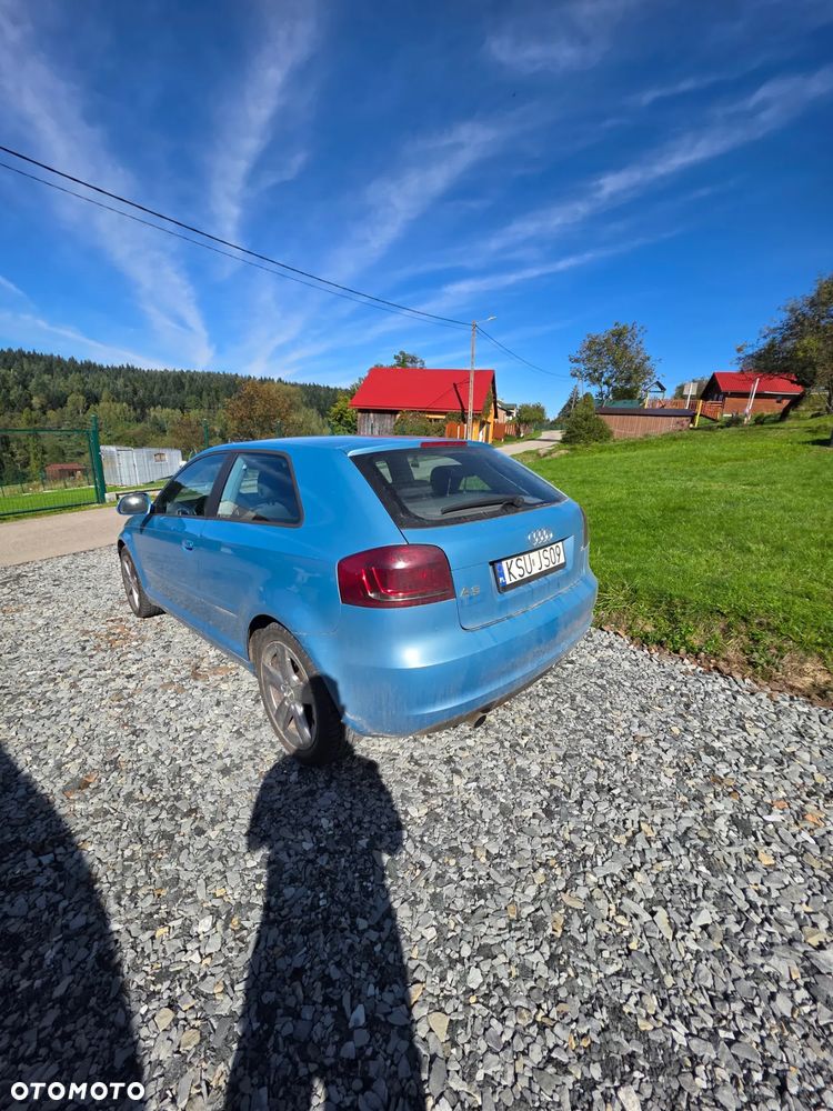 Audi A3 1.6 Attraction S tronic - 4
