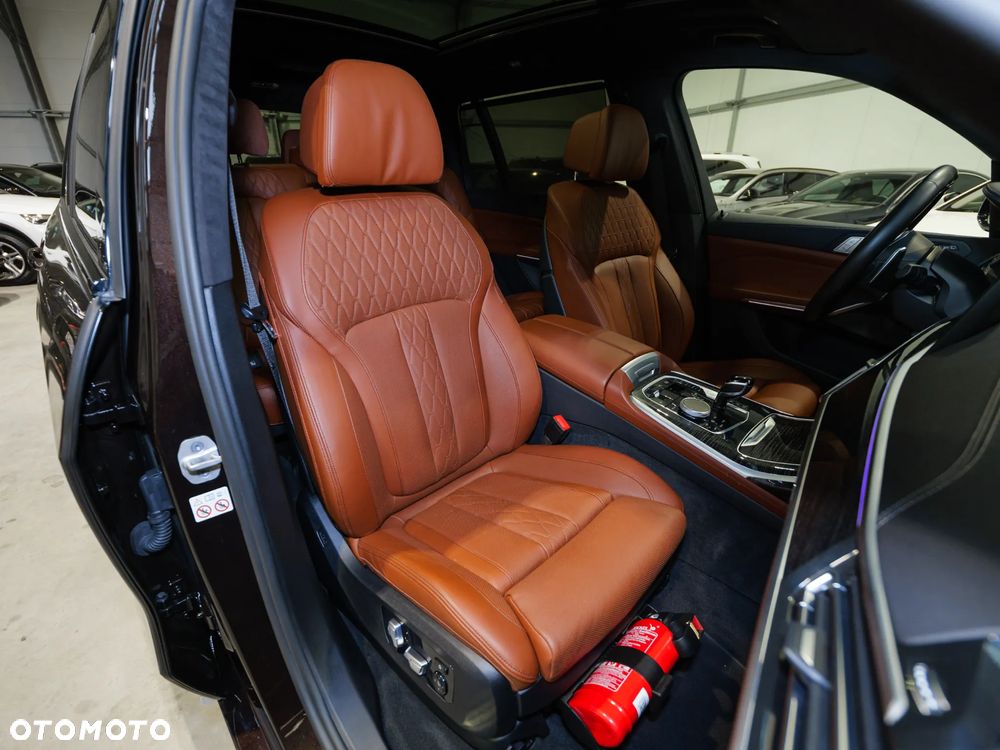BMW X7 xDrive40d mHEV - 20