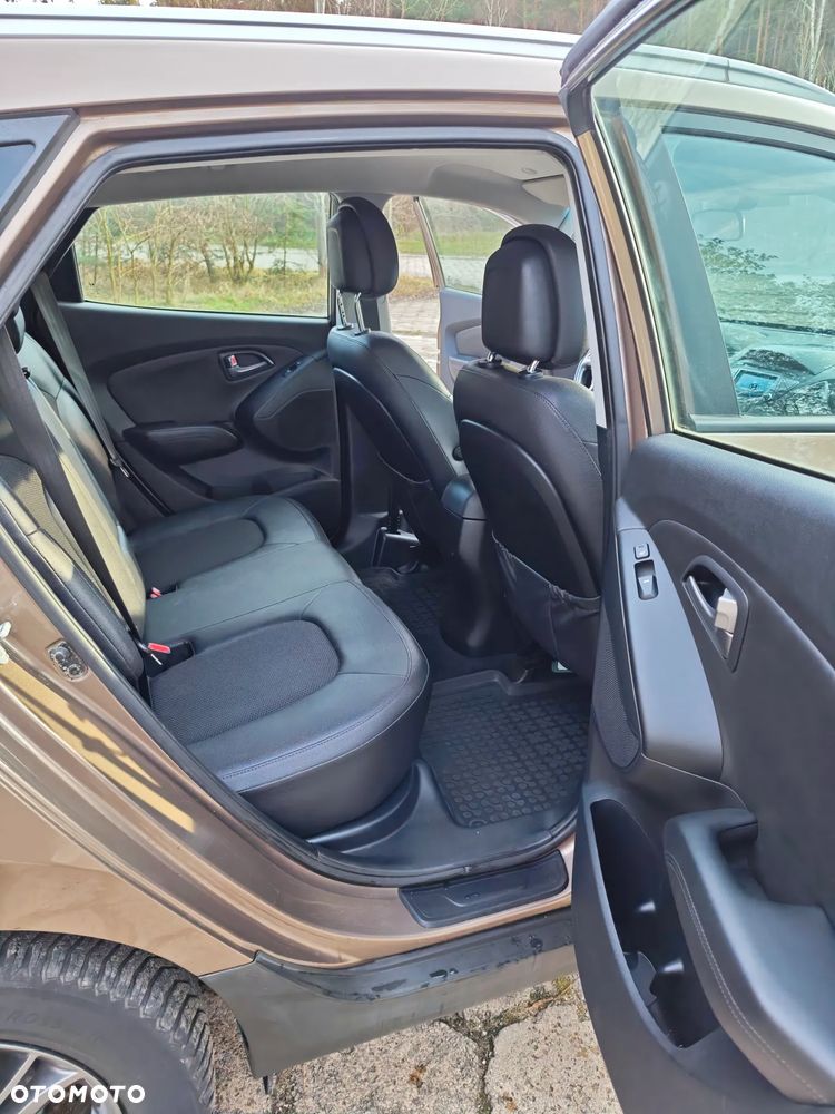 Hyundai ix35 1.7 CRDi 2WD blue Style - 32