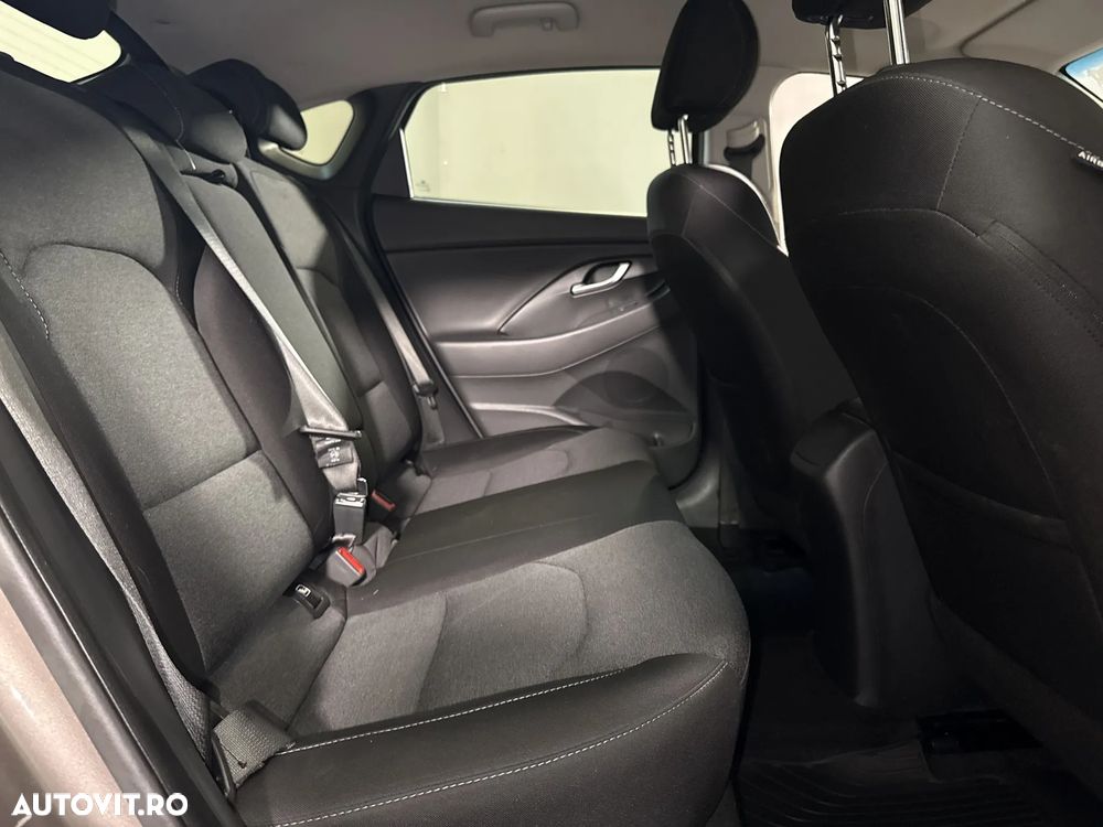 Hyundai i30 - 13
