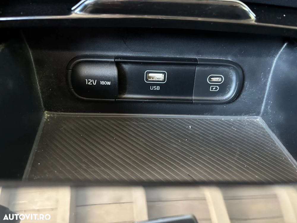 Kia Sportage 1.6 T-GDI HEV 6AT 4x2 Style - 25