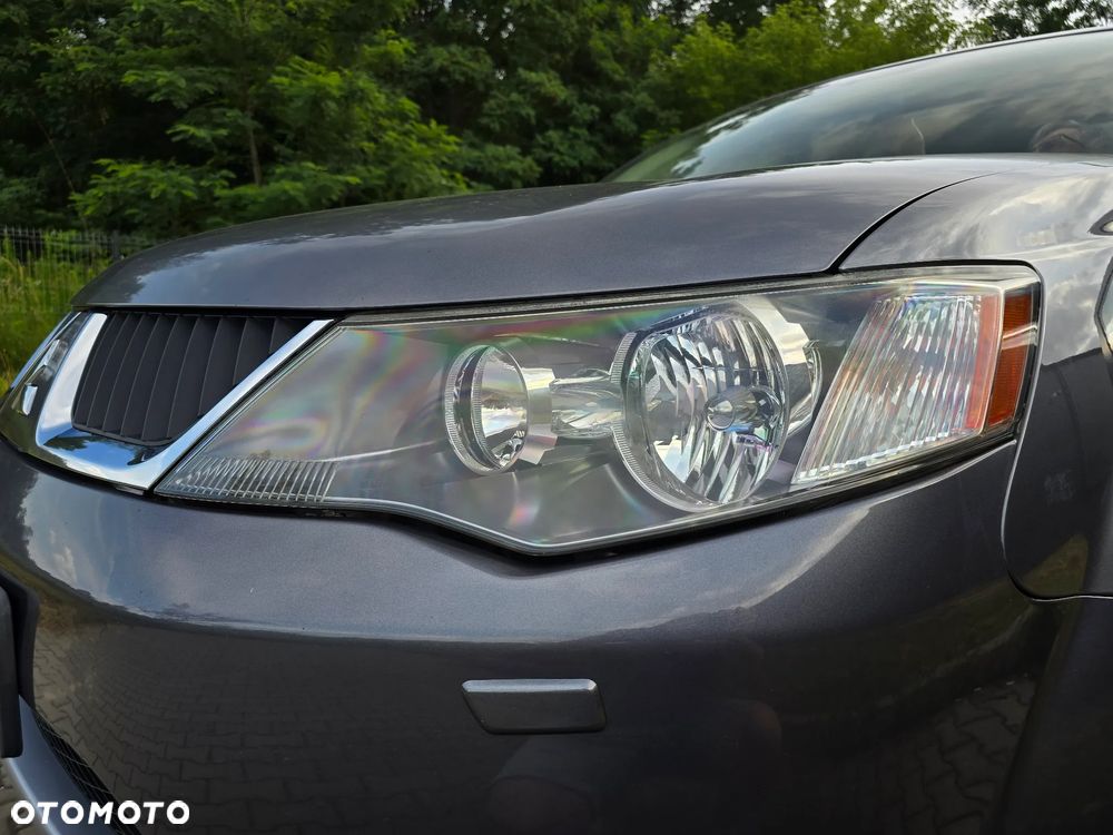 Mitsubishi Outlander 2.0 DID Instyle - 35