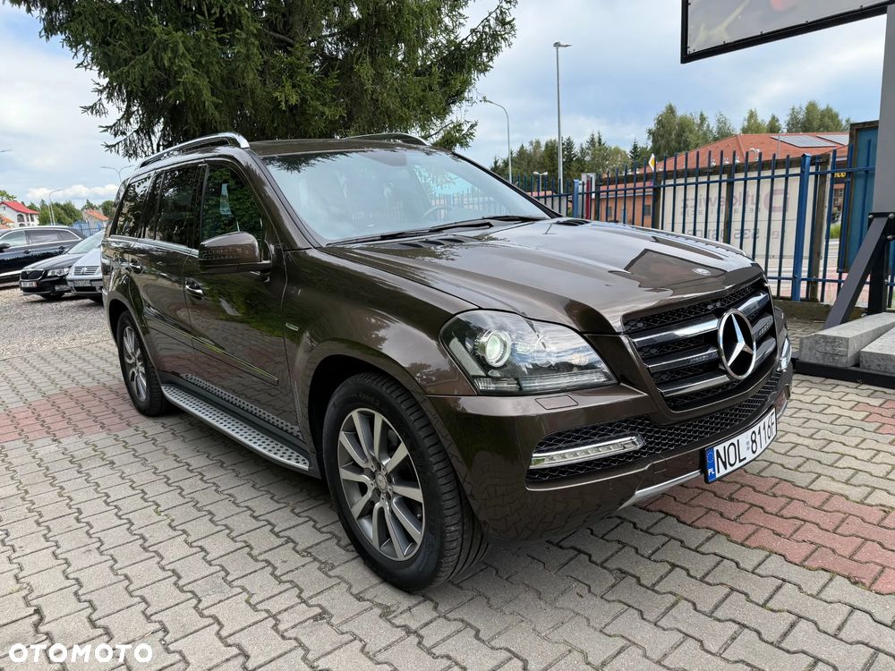 Mercedes-Benz GL 500 4Matic 7G-TRONIC Grand Edition