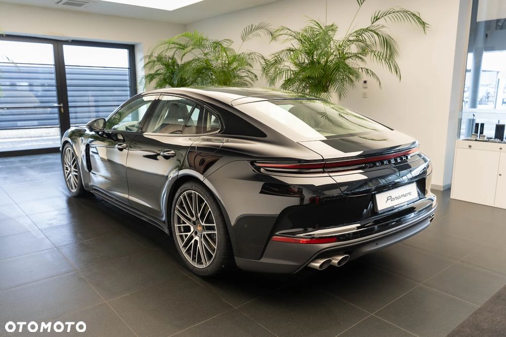 Porsche Panamera 4 E-Hybrid PHEV - 2