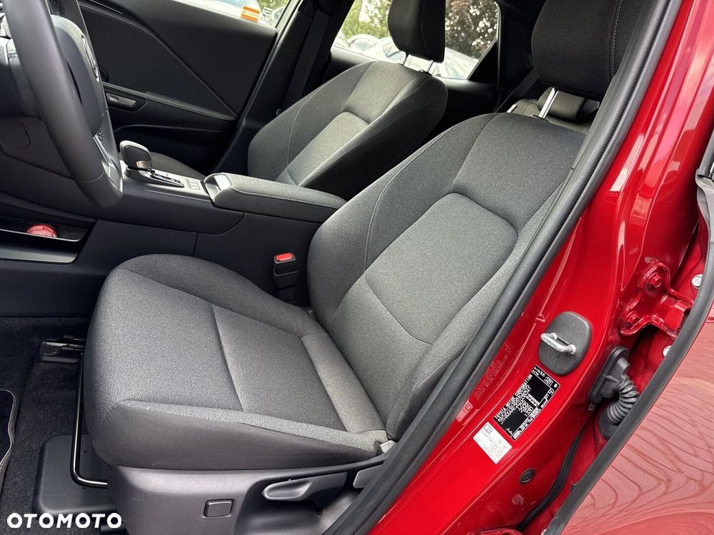 Lexus LBX 1.5 Hybrid - 16