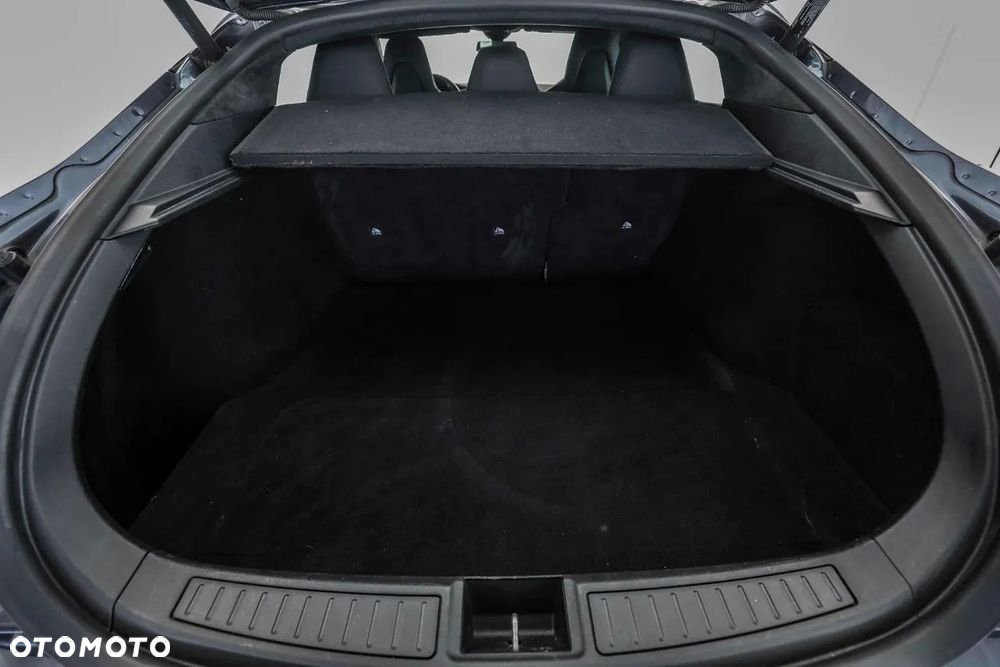 Tesla Model S D Performance - 22