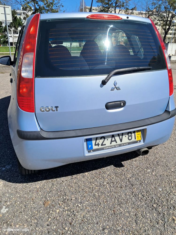 Mitsubishi Colt - 4