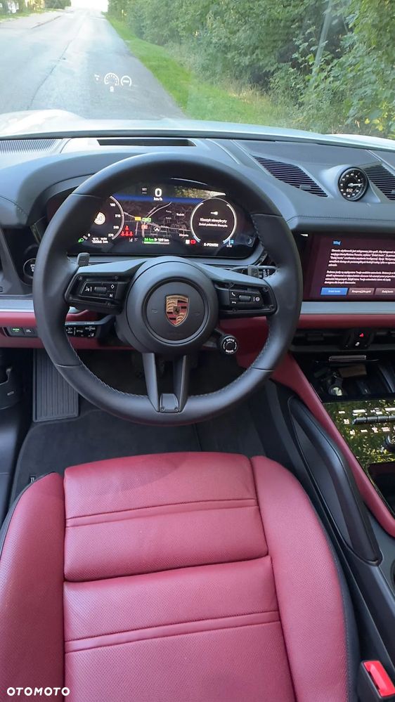 Porsche Cayenne Coupe E-Hybrid PHEV - 16