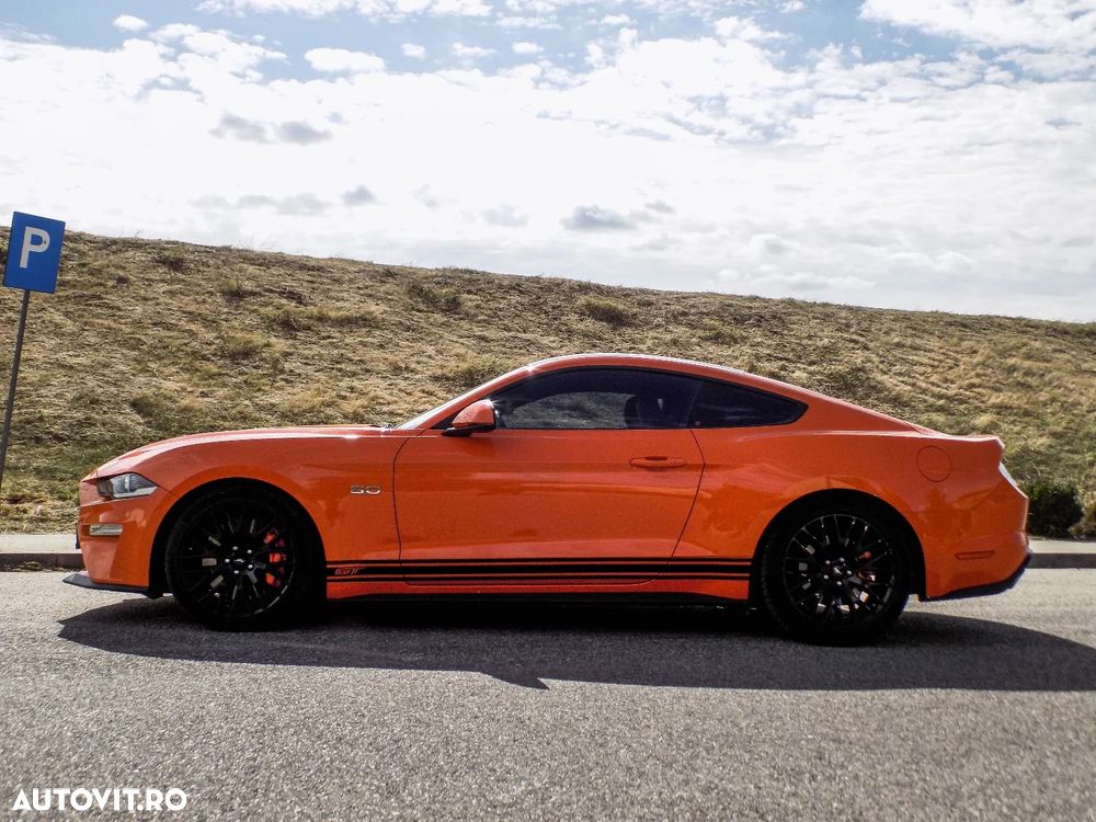 Ford Mustang - 5