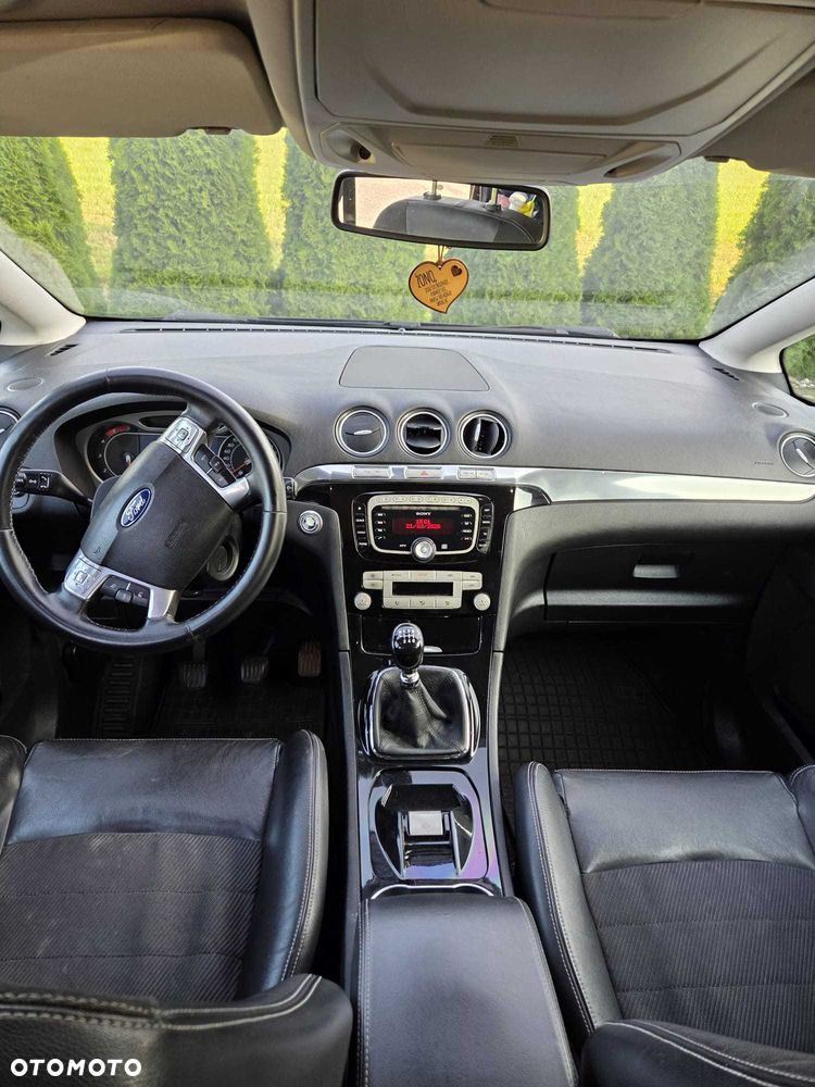 Ford S-Max - 8