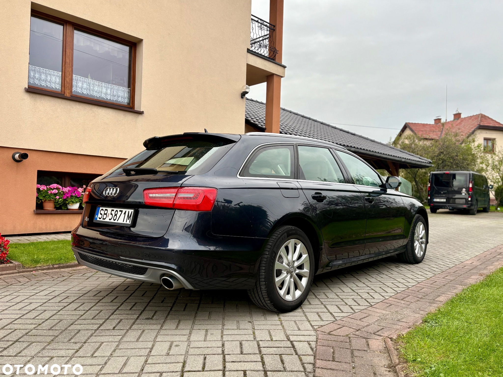 Audi A6 - 6