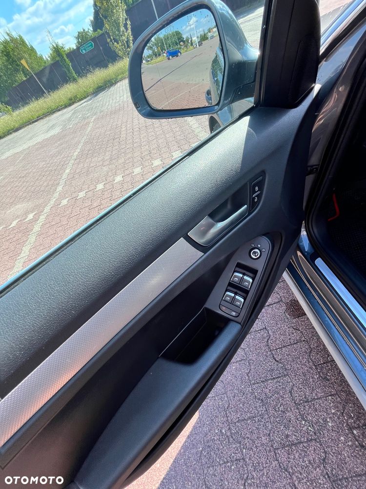 Audi A4 Avant 2.0 TDI ultra - 17