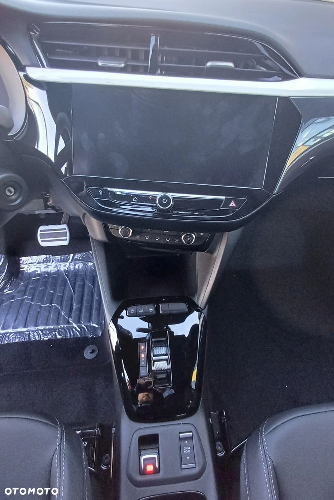 Opel Corsa 1.2 T mHEV GS eDCT - 12