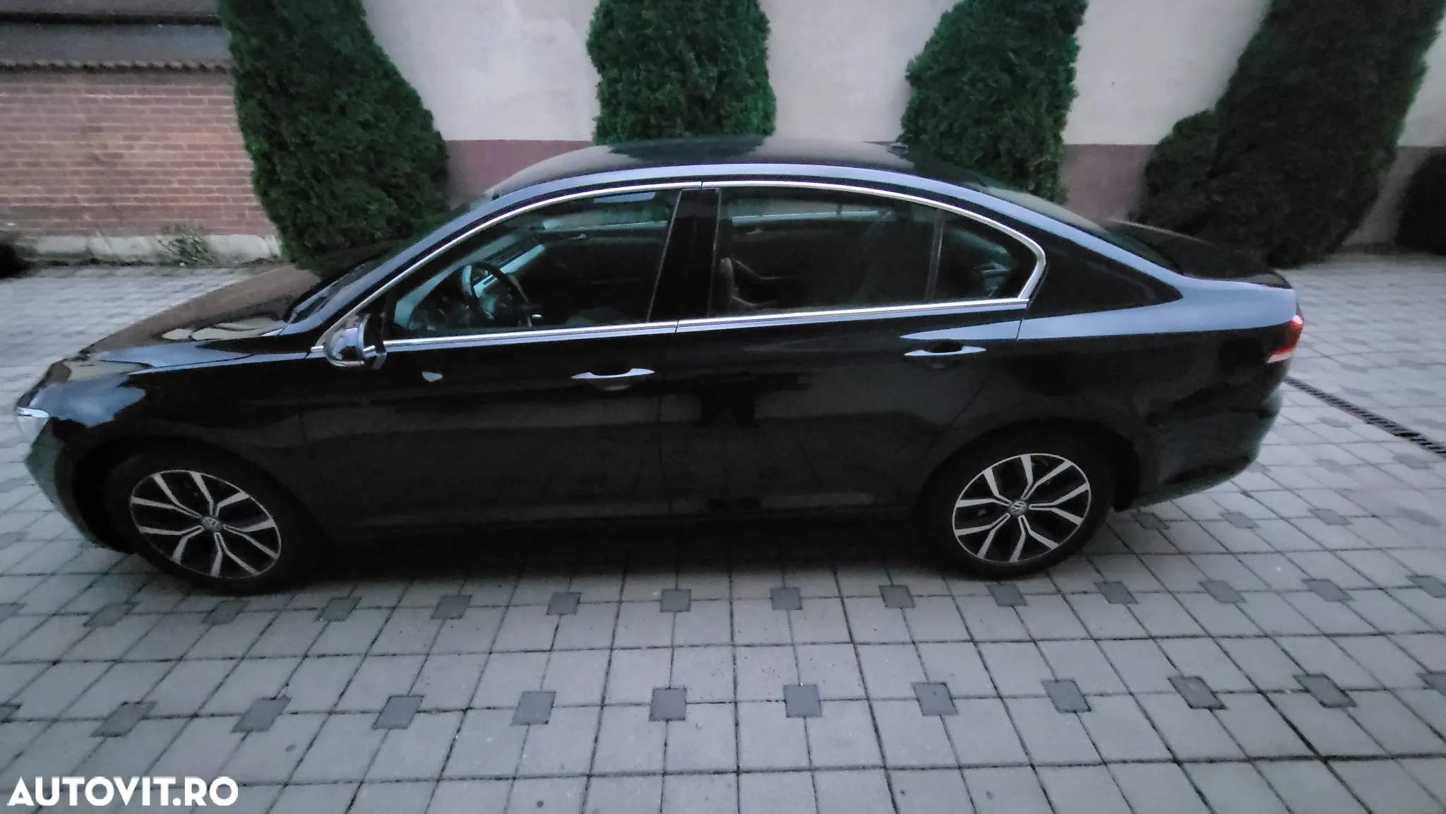 Volkswagen Passat - 34
