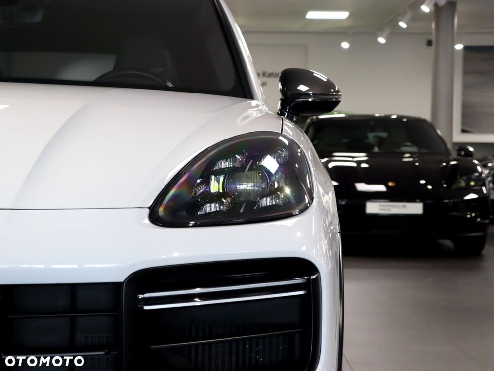 Porsche Cayenne Turbo GT - 9