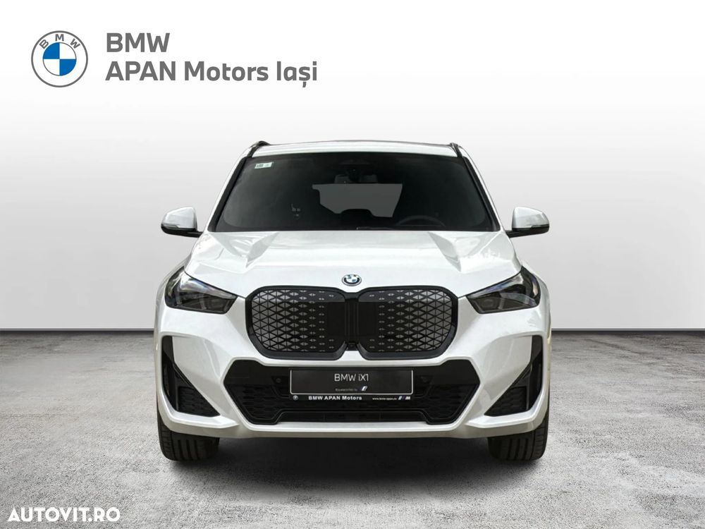 BMW iX1 xDrive30 - 8