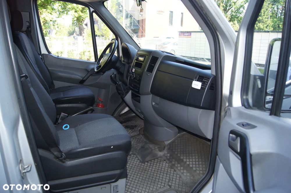 Mercedes-Benz Sprinter - 9