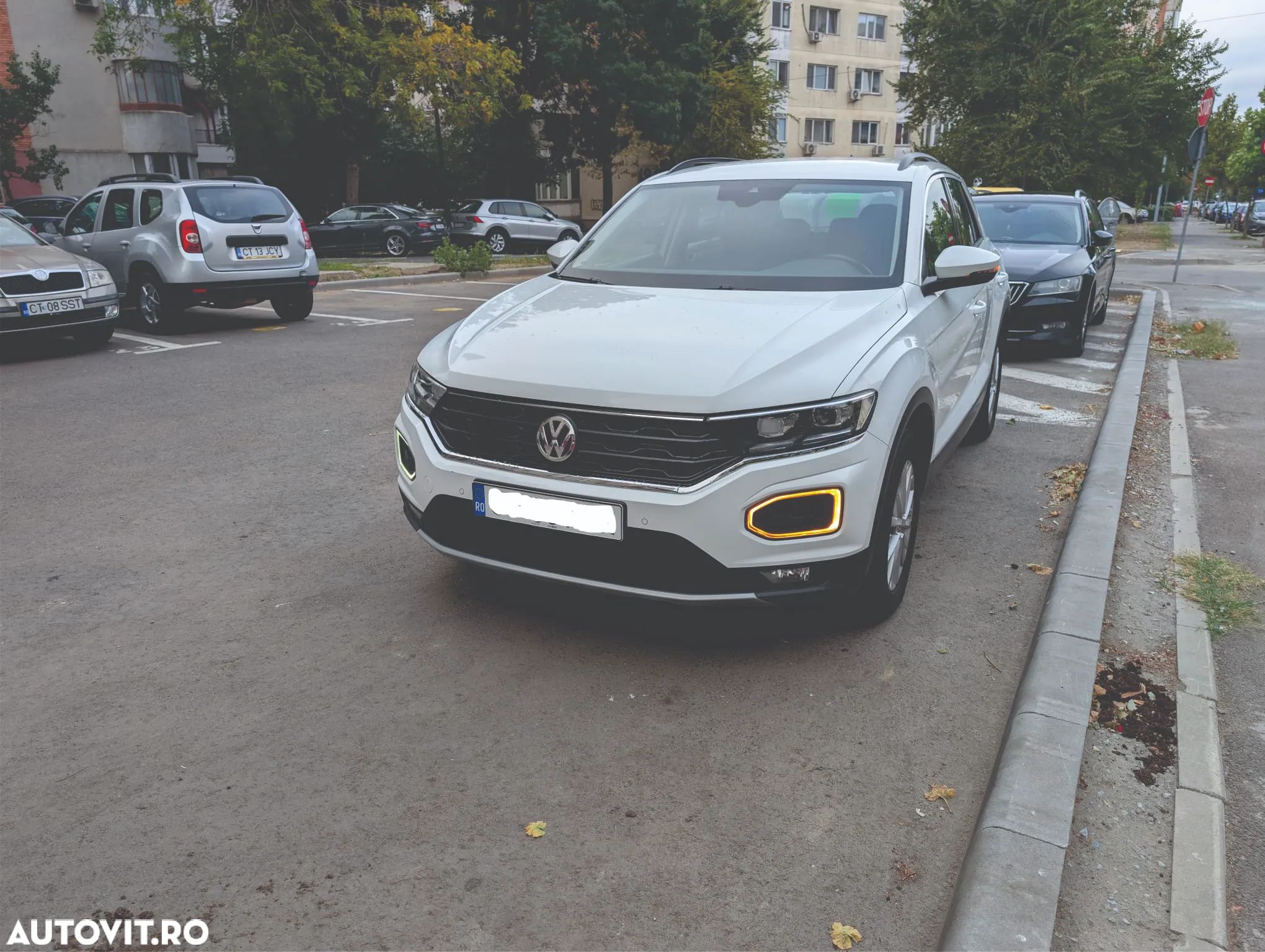 Volkswagen T-ROC 1.6 TDI Design - 1