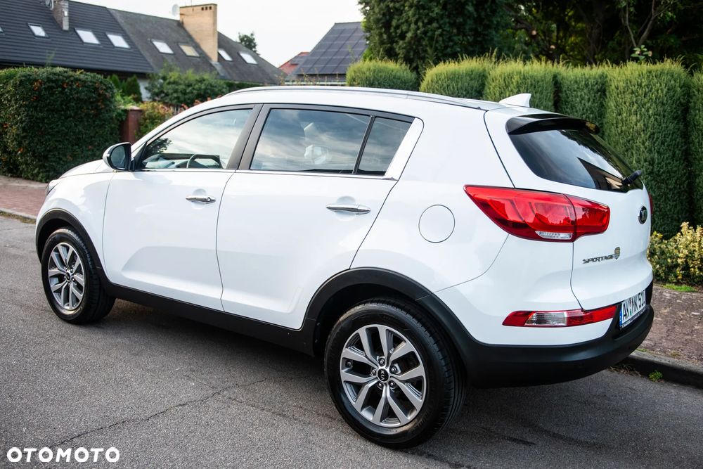 Kia Sportage 1.6 GDI 2WD ISG Dream-Team Edition - 12