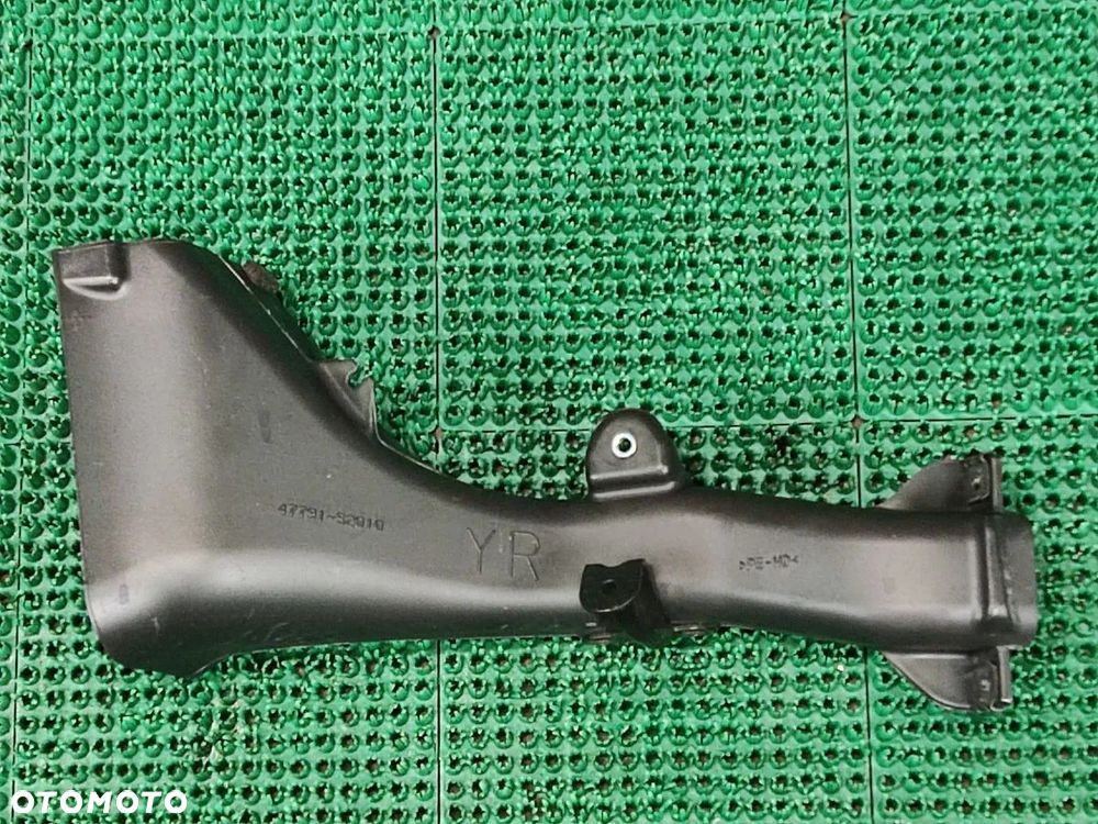 TOYOTA YARIS GR 1.6i 261 KM 20-24r Kierownica Powietrza Dolot Prawy - 2