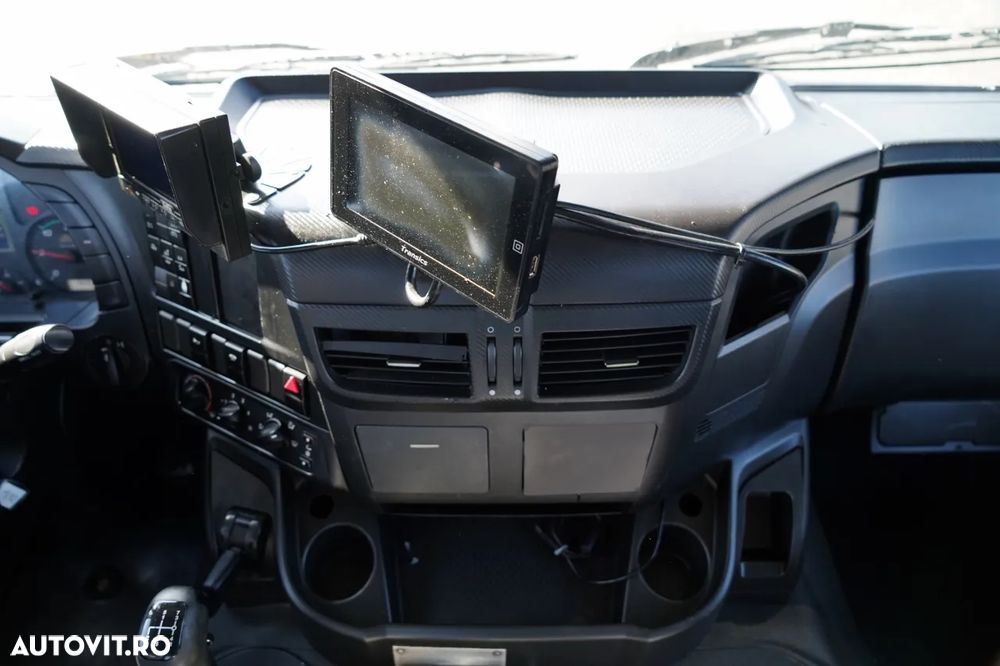 Iveco STRALIS 420 / CAMIOANĂ CU CÂRLIG / 6X4 / MAREL / CAPACITATE DE RIDICARE 17.275 KG / EURO 6 - 30