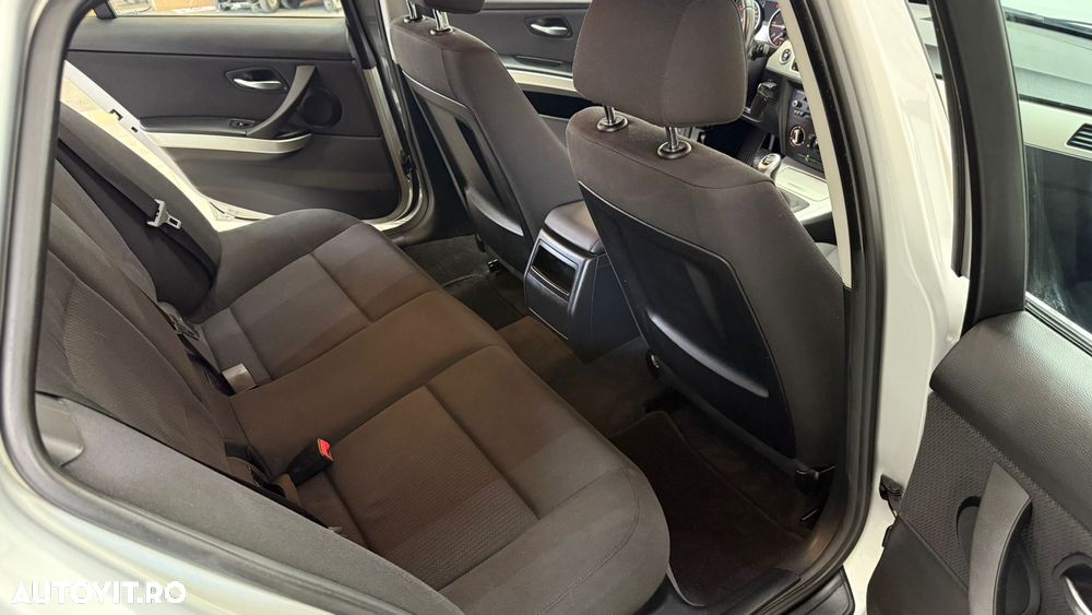 BMW Seria 3 318d xDrive - 8