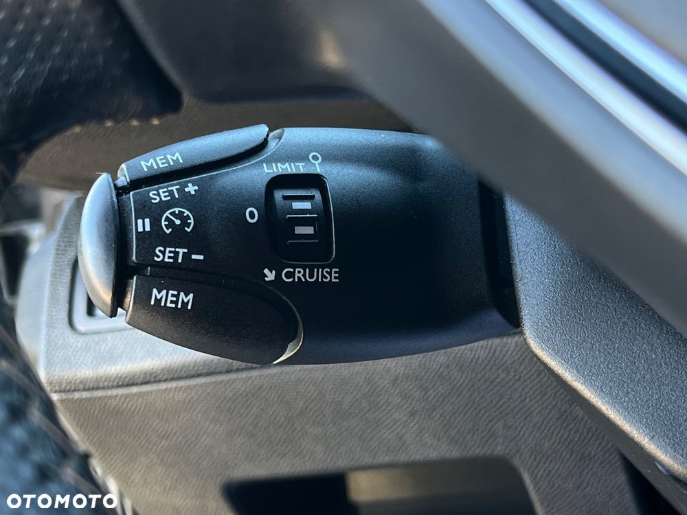 Peugeot 3008 1.2 PureTech GT S&S - 21