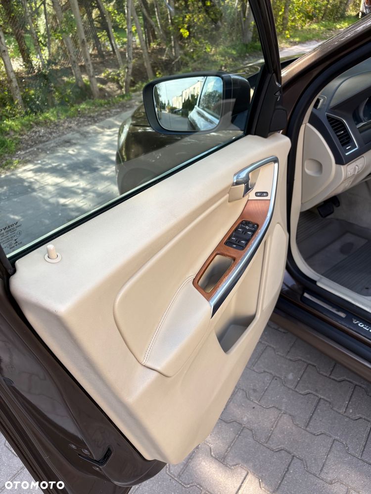 Volvo XC 60 - 22