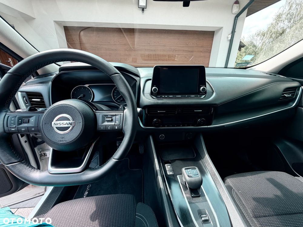 Nissan Qashqai 1.3 DIG-T N-Connecta DCT - 11