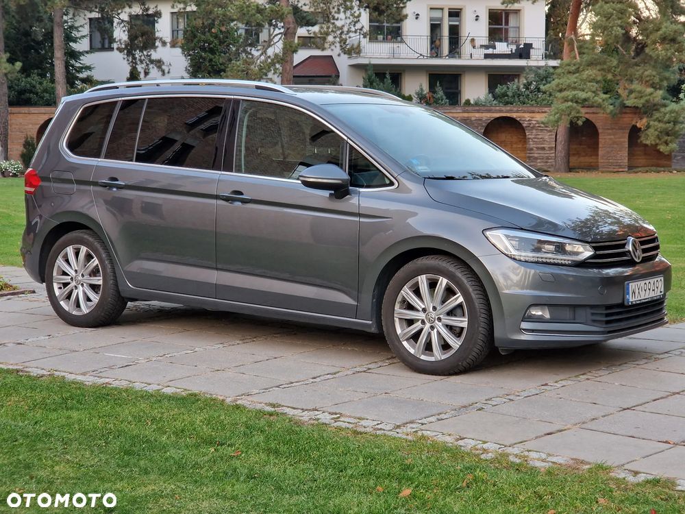 Volkswagen Touran - 10