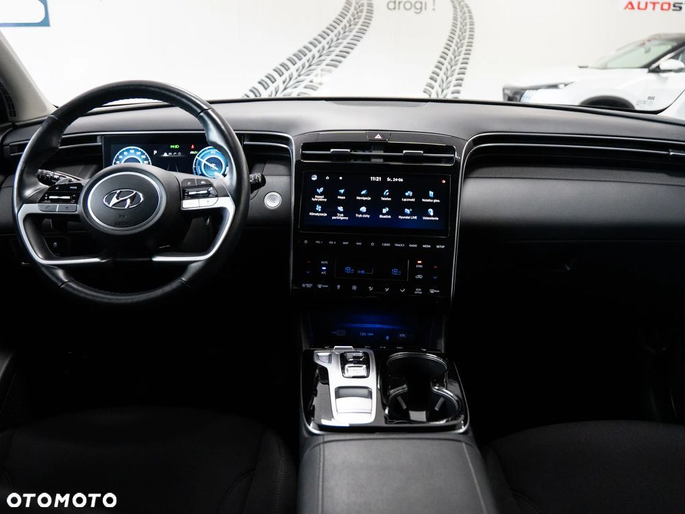 Hyundai Tucson 1.6 T-GDi HEV Executive 2WD - 28
