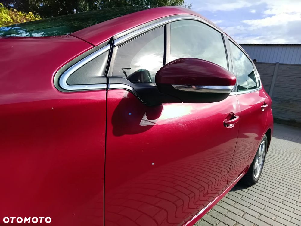 Peugeot 208 e-HDi FAP 92 Stop&Start Allure - 25