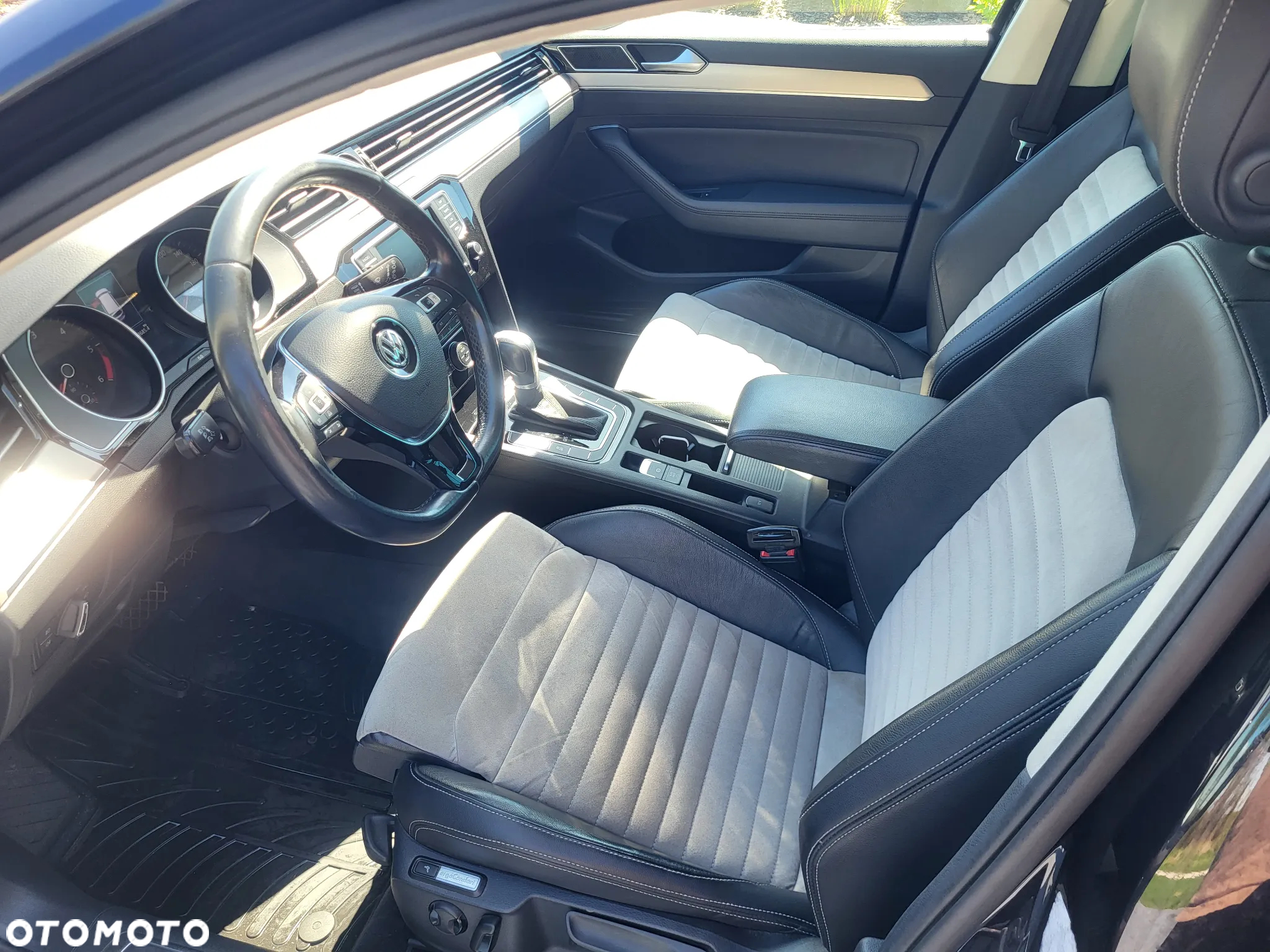 Volkswagen Passat 2.0 TDI BMT Highline DSG - 11